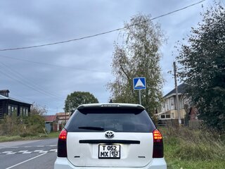 2003 Toyota Wish I, белый, 490000 рублей, вид 4