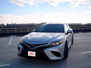 2017 Toyota Camry US Market VIII (XV70), серый, 2320000 рублей, вид 4