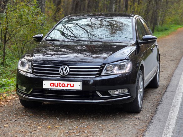 2011 Volkswagen Passat B7, чёрный, 1900000 рублей - вид 2