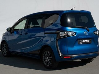 2019 Toyota Sienta II Рестайлинг, синий, 1570000 рублей, вид 2