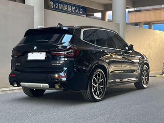 2022 BMW X3 25i xDrive III (G01) Рестайлинг, чёрный, 5077700 рублей, вид 2