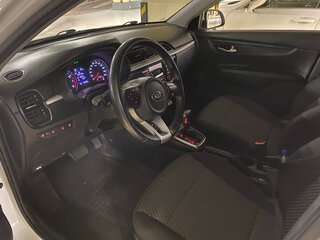 2020 Kia Rio X IV Рестайлинг, белый, 1580000 рублей, вид 4