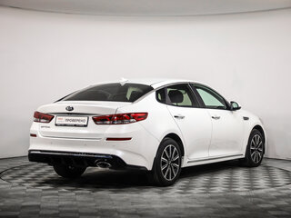 2018 Kia Optima IV Рестайлинг, белый, 1689000 рублей, вид 5