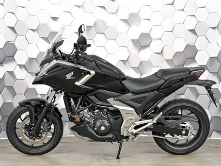 2026 Honda NC 750X, чёрный, 1499000 рублей, вид 4