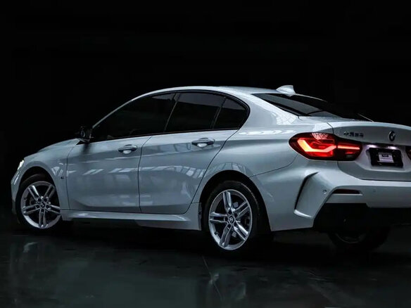 2023 BMW 1 серии 120i III (F52) Рестайлинг, белый - вид 6