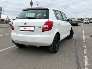2013 Skoda Fabia II Рестайлинг, белый, 465000 рублей, вид 4