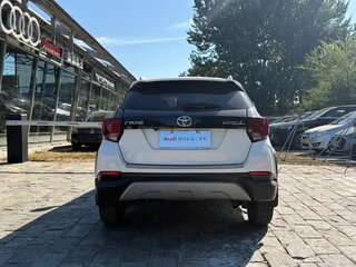 2023 Toyota Yaris L X XP150 Рестайлинг, белый, 1149099 рублей, вид 5