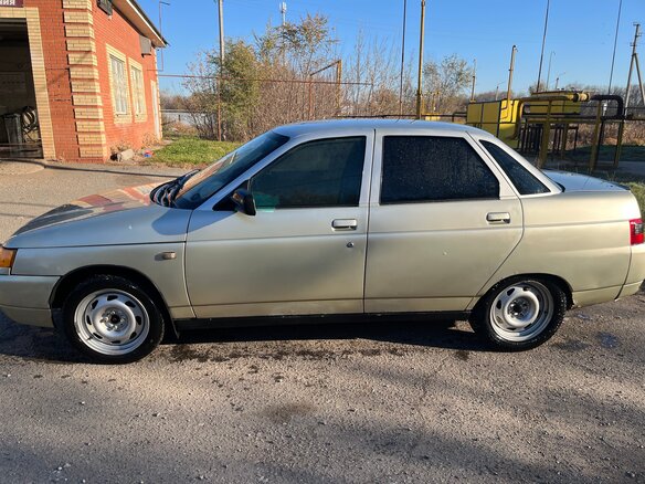 2006 Lada (ВАЗ) 2110, серебристый, 85000 рублей - вид 3