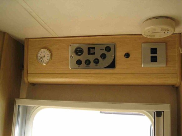 2007 Camro CN 2532, белый, 1200000 рублей - вид 10