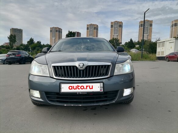 2010 Skoda Octavia II (A5) Рестайлинг, серый, 560000 рублей