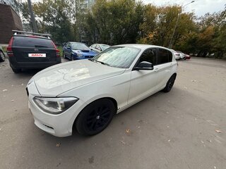 2013 BMW 1 серии 116i II (F20/F21), белый, 950000 рублей, вид 5