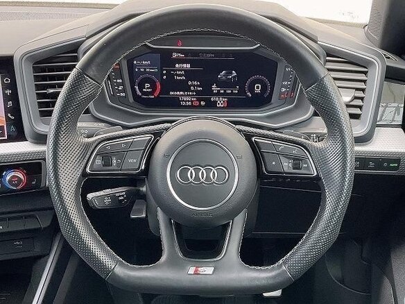 2022 Audi A1 citycarver II (GB), серый - вид 17