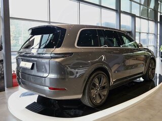 2026 Li Auto (Lixiang) L9 52.3 kWh I Рестайлинг, серый, 12090000 рублей, вид 5