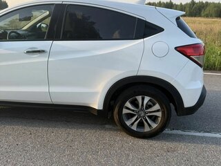 2021 Honda Vezel I Рестайлинг, белый, 1999999 рублей, вид 4