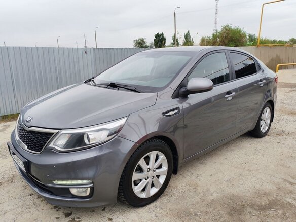 2016 Kia Rio III Рестайлинг, серый, 950000 рублей
