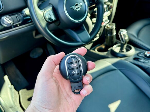 2021 Mini Countryman Cooper II Рестайлинг, зелёный, 1990000 рублей - вид 12