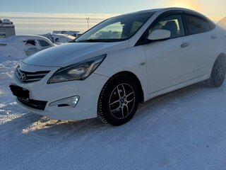 2015 Hyundai Solaris I Рестайлинг, белый, 1100000 рублей, вид 1