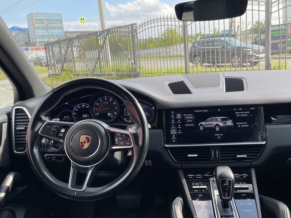 2019 Porsche Cayenne III, чёрный, 6500000 рублей - вид 6