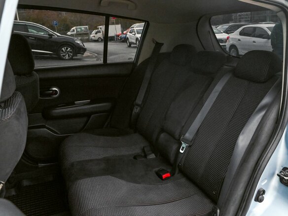 2012 Nissan Tiida I Рестайлинг, серый, 690000 рублей - вид 18