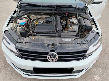 2017 Volkswagen Jetta VI Рестайлинг, белый, 950000 рублей, вид 3