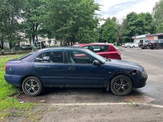 2001 Mitsubishi Carisma I Рестайлинг, синий, 130000 рублей, вид 4