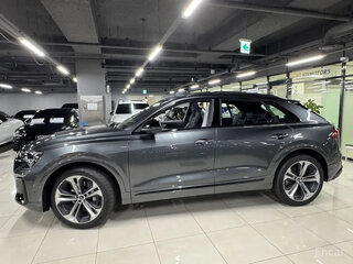 2026 Audi Q8 55 TFSI I (4M) Рестайлинг, серый, 12895072 рублей, вид 2
