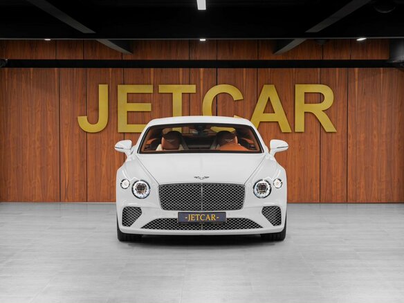 2020 Bentley Continental GT III, белый, 16600000 рублей - вид 3