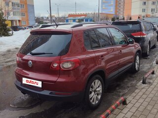 2009 Volkswagen Tiguan I, красный, 1100000 рублей, вид 4