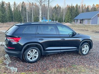 2021 Skoda Kodiaq I, чёрный, 3400000 рублей, вид 3
