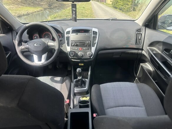 2011 Kia Ceed I Рестайлинг, серебристый, 850000 рублей - вид 9