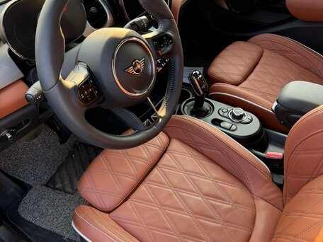 2021 Mini Hatch Cooper S III (F55/F56) Рестайлинг 2, синий, 3300000 рублей, вид 5