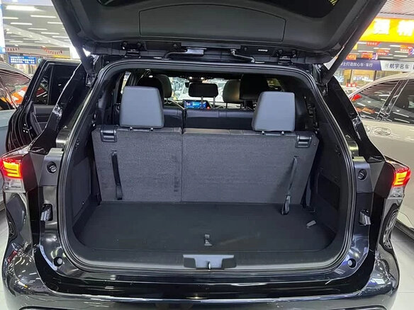 2022 Toyota Crown Kluger, чёрный, 5006700 рублей - вид 16