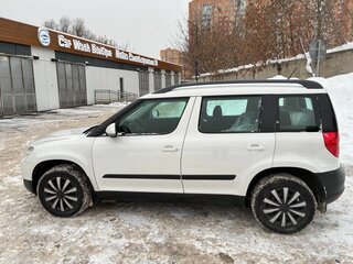 2013 Skoda Yeti I, белый, 770000 рублей, вид 3
