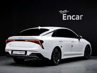2025 Kia K5 LPi III Рестайлинг, белый, 2530000 рублей, вид 2