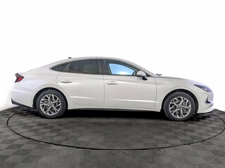 2021 Hyundai Sonata VIII (DN8), белый, 2359000 рублей, вид 4