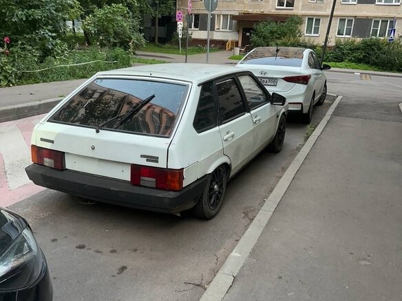 2000 Lada (ВАЗ) 2109, белый - вид 3