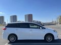 2010 Toyota Wish II, белый, 890000 рублей - вид 2
