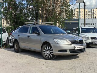2011 Skoda Octavia II (A5) Рестайлинг, серый, 339000 рублей, вид 3