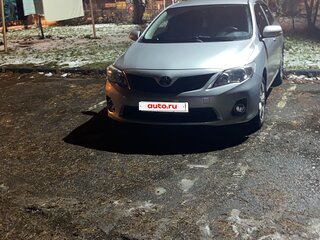 2011 Toyota Corolla X (E140, E150) Рестайлинг, серебристый, 950000 рублей, вид 2
