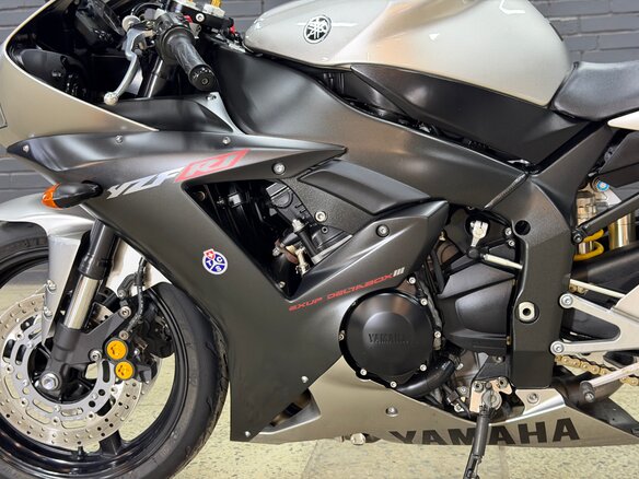 2003 Yamaha YZF-R1, серый, 655000 рублей - вид 9