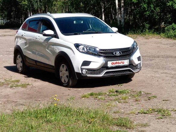 2020 Lada (ВАЗ) XRAY Cross I, белый, 1500000 рублей