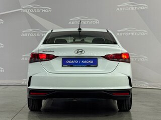 2020 Hyundai Solaris II Рестайлинг, белый, 830000 рублей, вид 4
