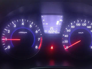 2012 Hyundai Solaris I, серебристый, 600000 рублей, вид 2