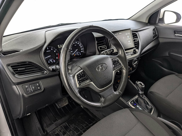 2021 Hyundai Solaris II Рестайлинг, белый - вид 13