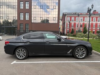2018 BMW 5 серии 520d xDrive VII (G30/G31/G38), серый, 2599000 рублей, вид 5