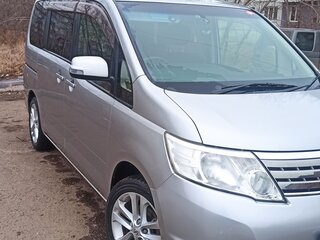 2009 Nissan Serena III (C25), серый, 1050000 рублей, вид 3