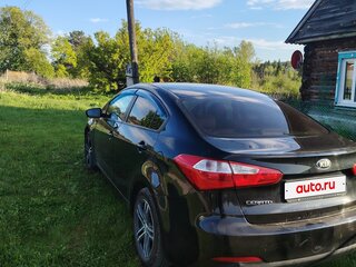 2013 Kia Cerato III, чёрный, 900000 рублей, вид 5