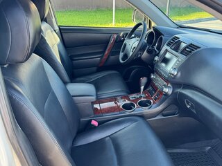 2013 Toyota Highlander II (XU40) Рестайлинг, белый, 2100000 рублей, вид 4