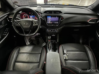 2023 Chevrolet TrailBlazer III Рестайлинг, чёрный, 2000000 рублей, вид 4