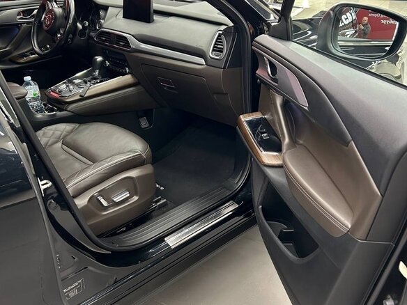 2021 Mazda CX-9 II Рестайлинг, чёрный, 4400000 рублей - вид 9